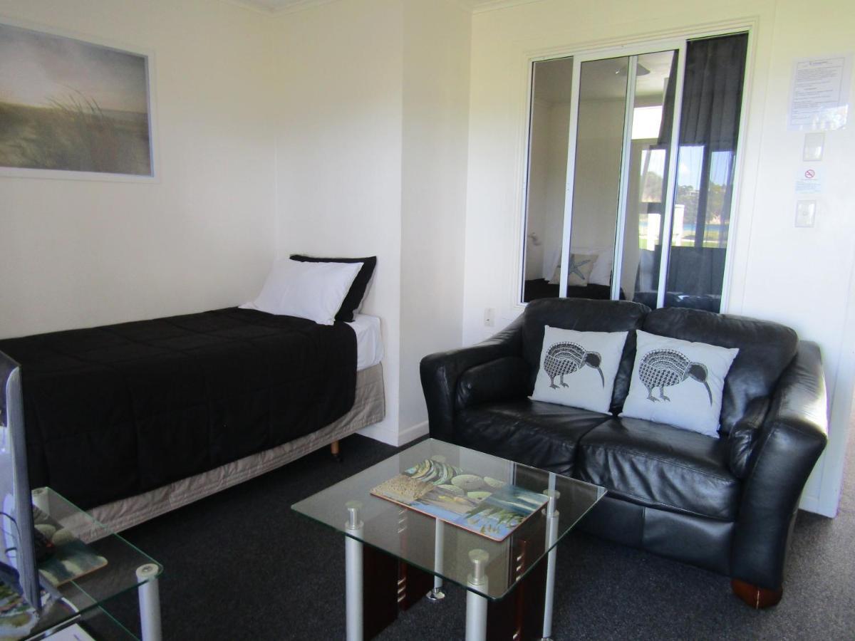 Anchorage Motel Whitianga Exterior photo